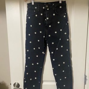 Stradivarius Daisy Jeans size 6